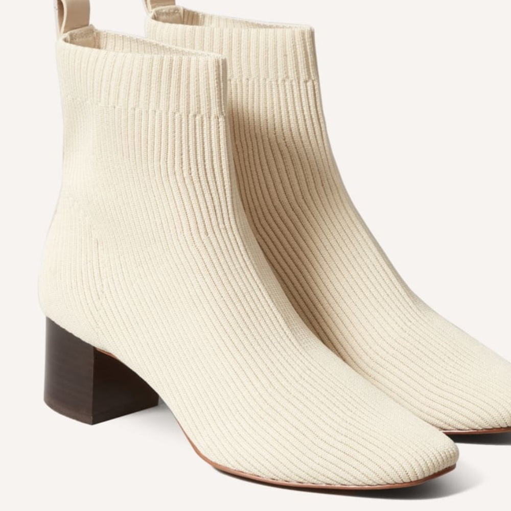 Elegant Cream Ankle Boots wow super comfortable, nice fit. Be elegant !